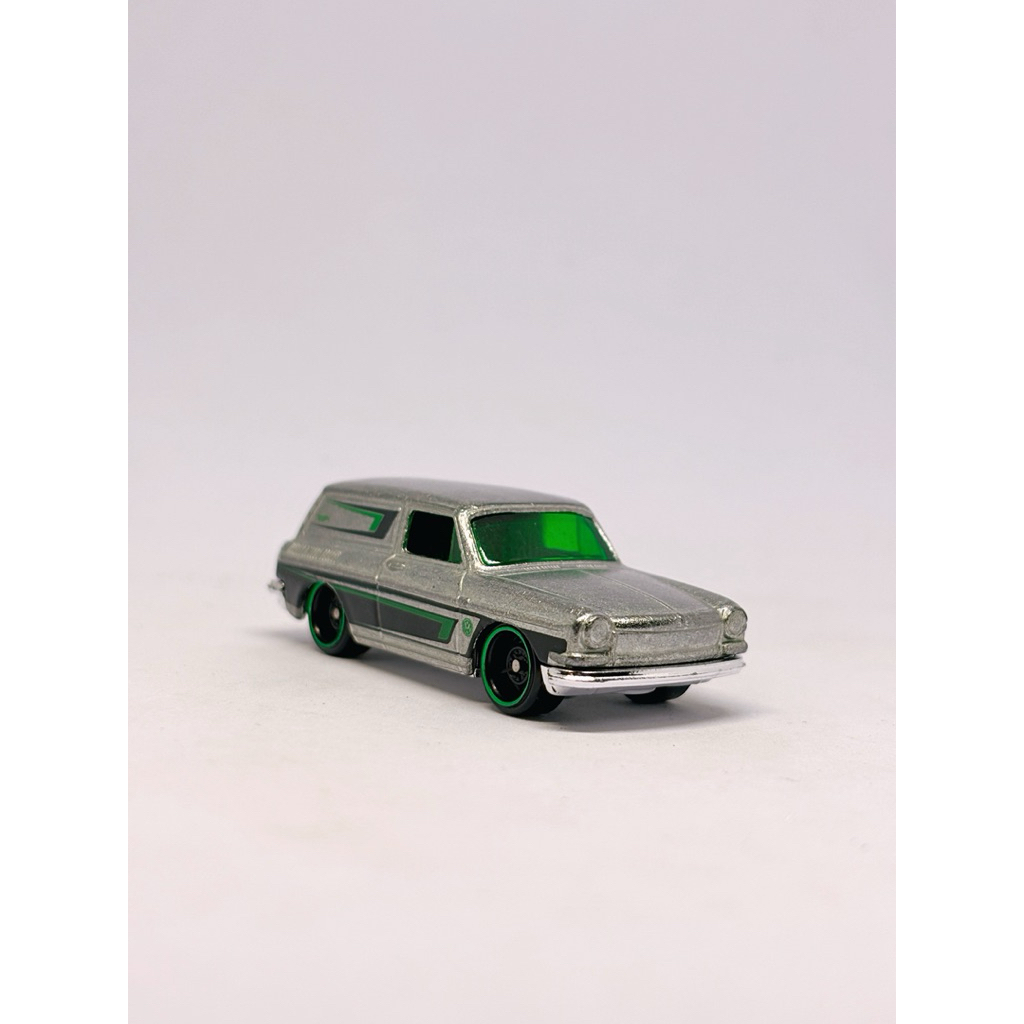 Hot Wheels Volkswagen Squareback ZAMAC