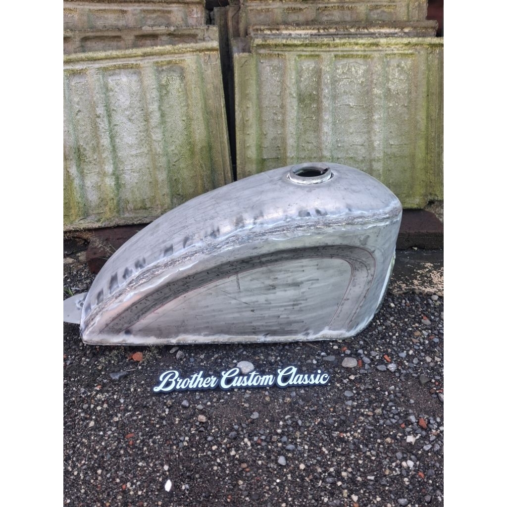 Tangki Motor Custom Bobber Sporter