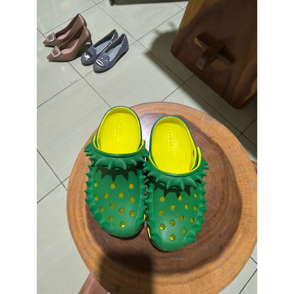 crocs kids original store preloved