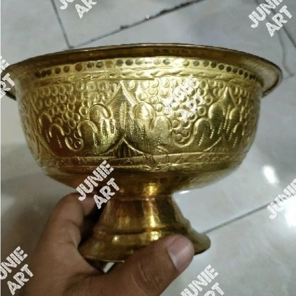 BOKOR KUNINGAN / Bokor Temu Manten / Bokor Tabur Bungan Pengantin Lebar 20 Cm