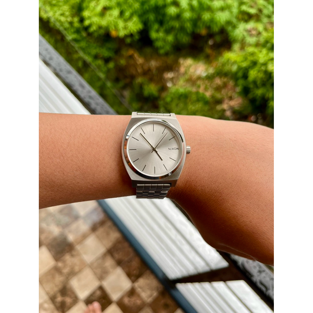Nixon Time Teller Minimal Silver