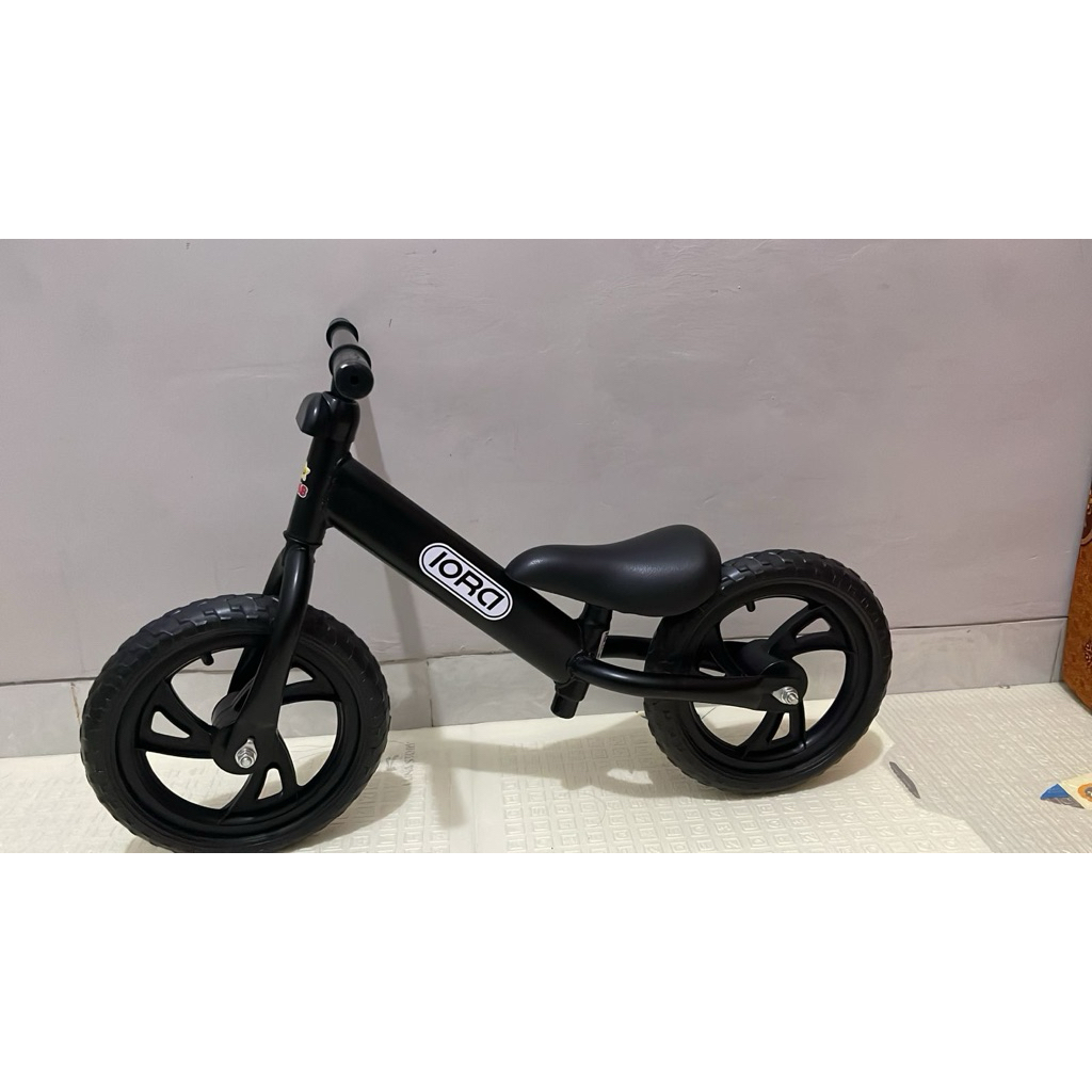 (PRELOVED) IORA BALANCE BIKE ANAK