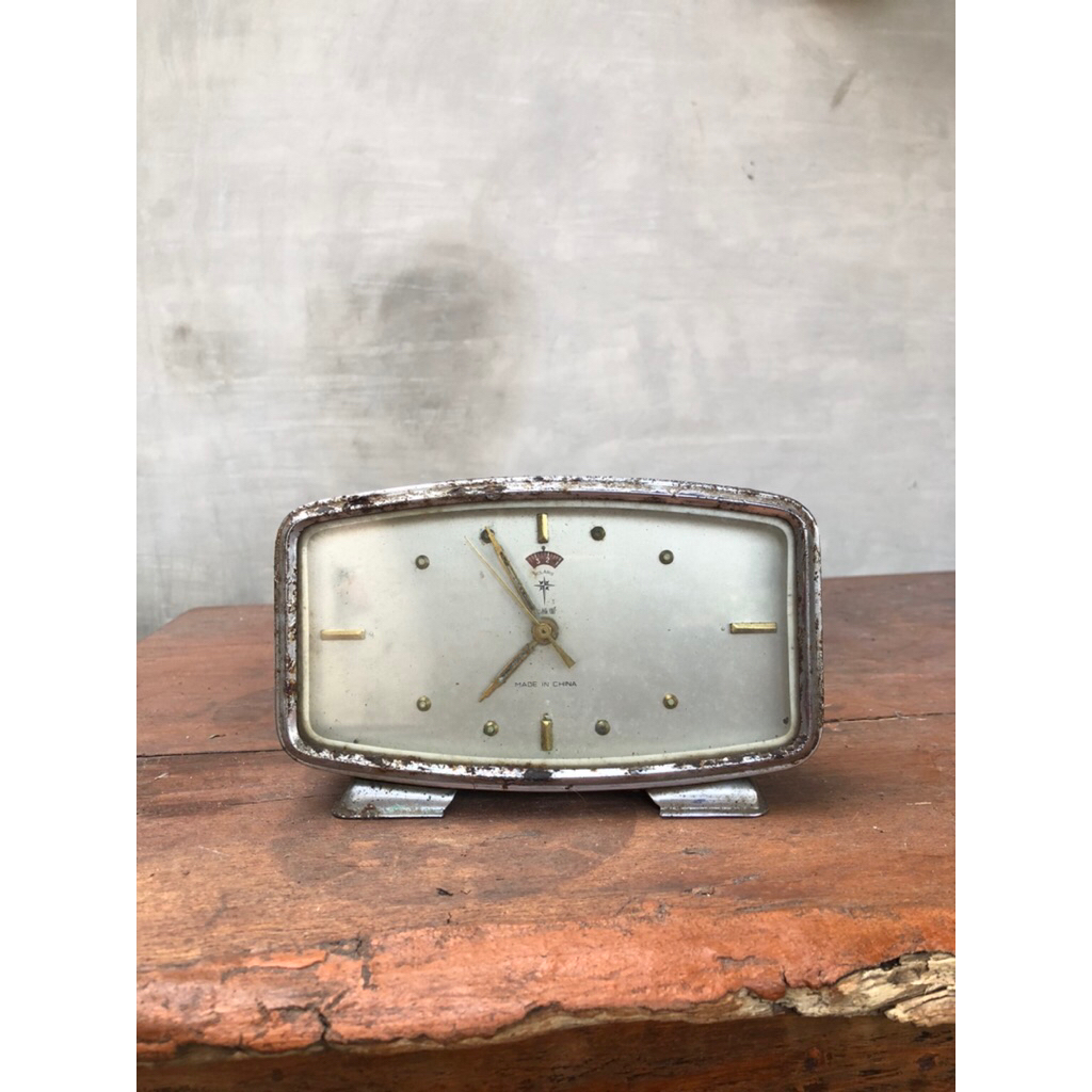 Jam weker jadul nostalgia