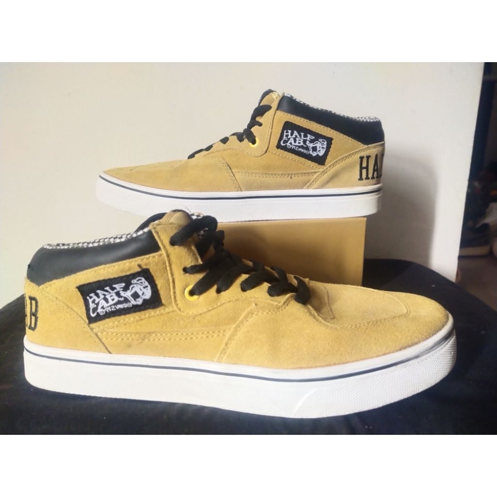 Vans half cab size 42