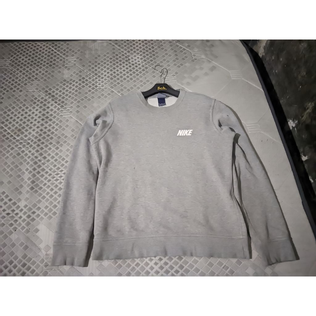 Crewneck nike abu misti