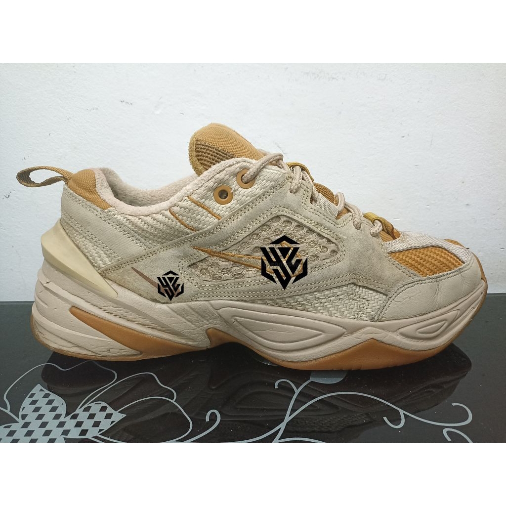 Sepatu Second Ori - M2K Size 42 & 43