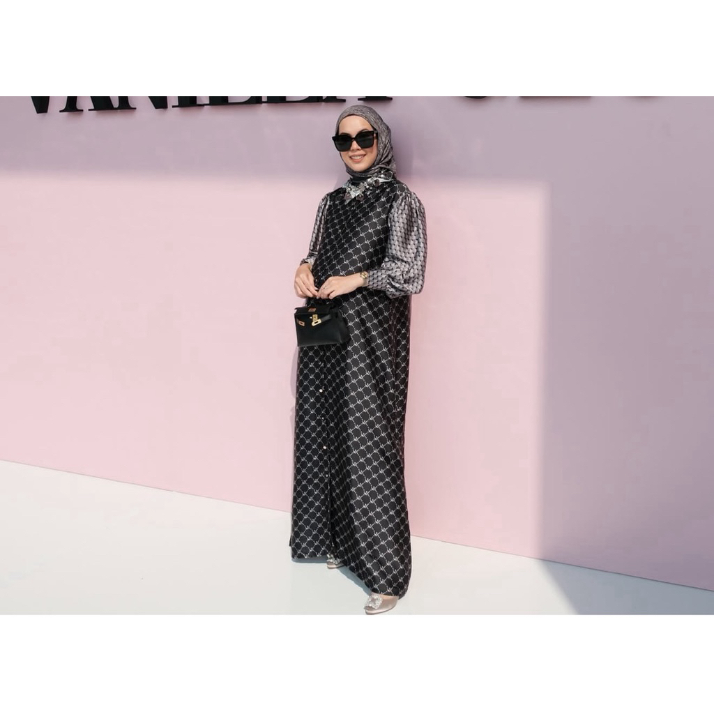 DRESS MONOGRAM VANILLAHIJAB