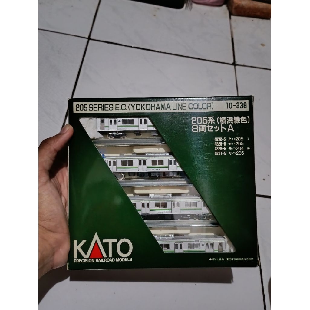 KATO N SCALE JR205 Series Yokohama Line 4 Cars