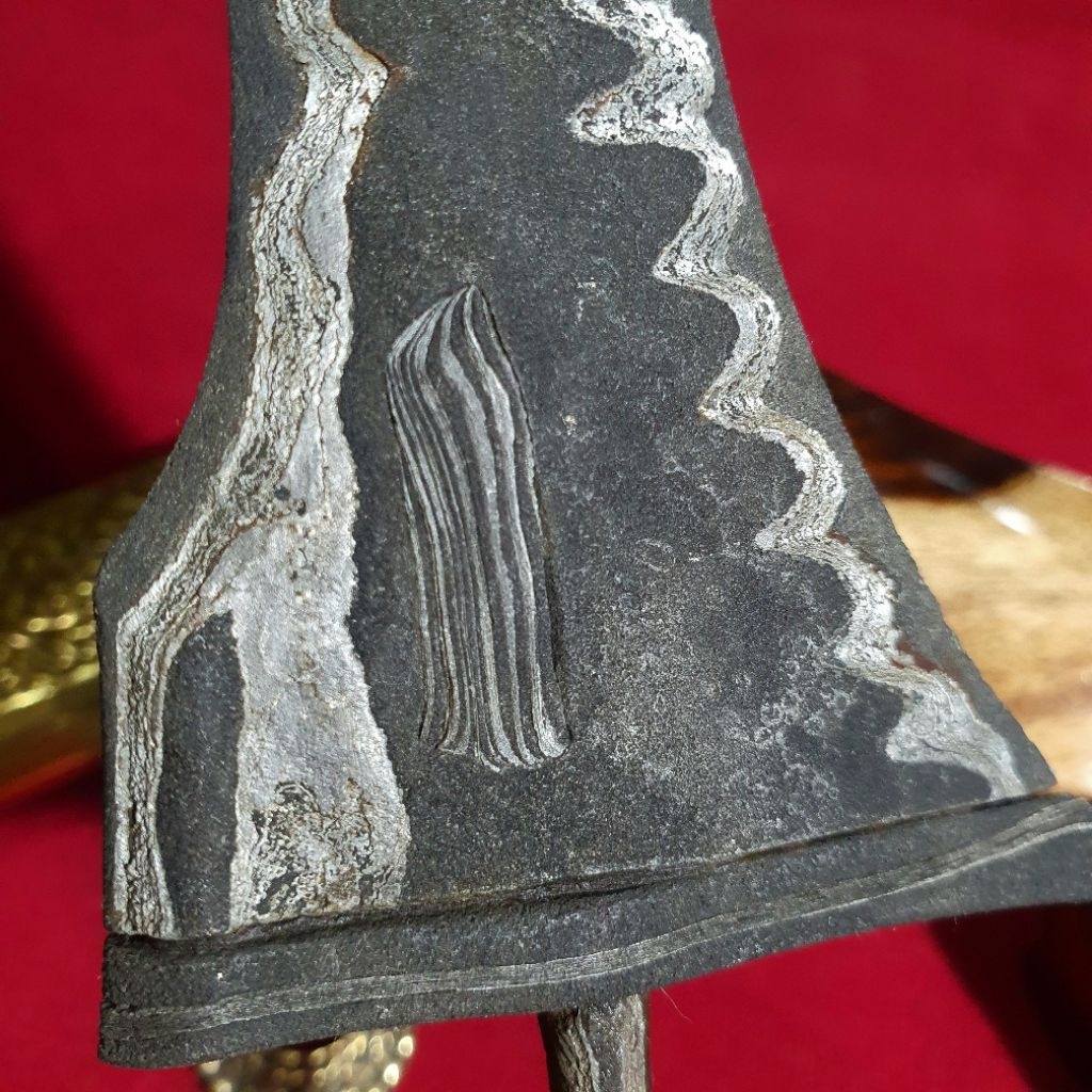 Keris Brojol Untu Walang Tambal Tuban  sepuh.