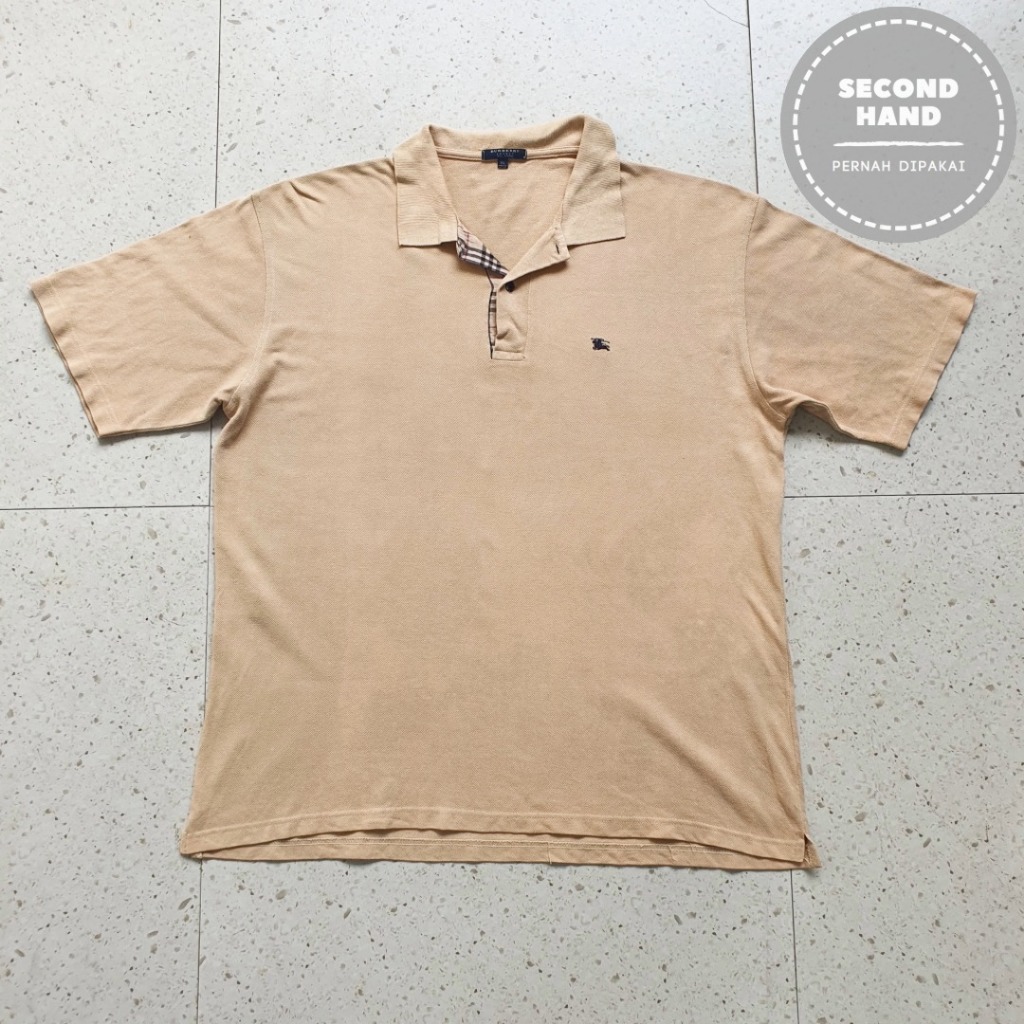 Baju Kaos Polo Burb3rry / Size 4XL - LD 62 cm / (Pernah Pakai)