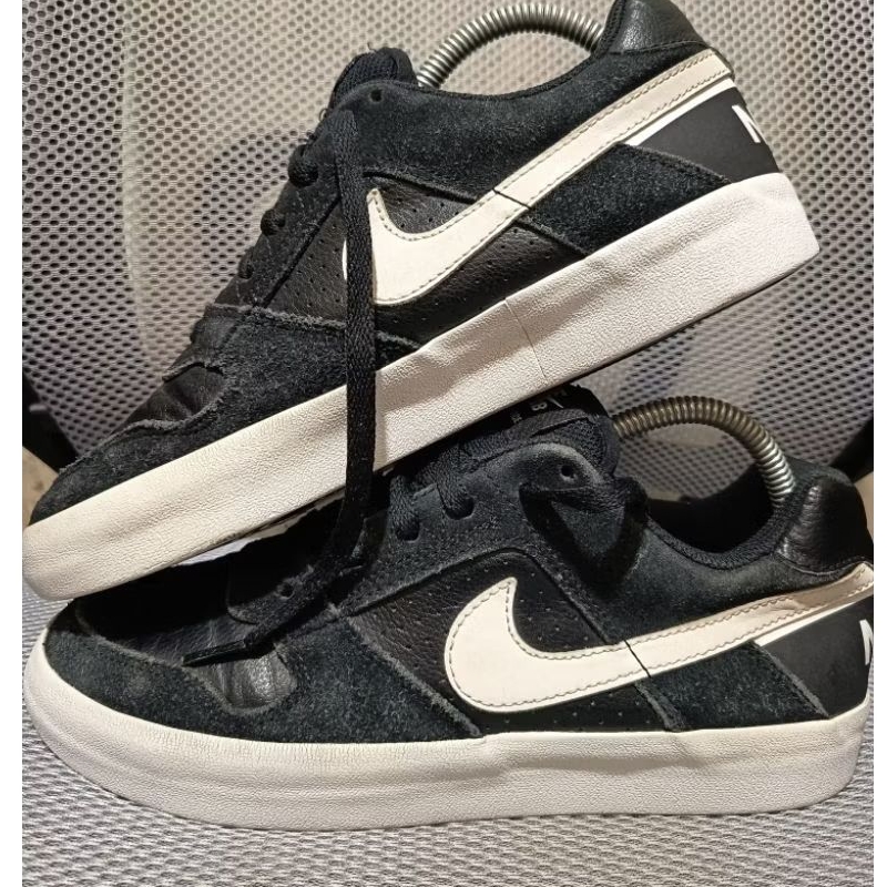 NIKE SB casual DELTA FORCE  size 40,5 ringan tidak licin