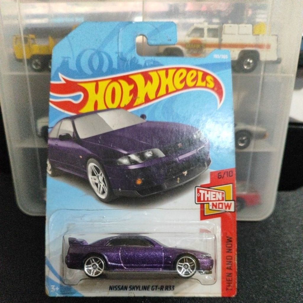 Hot Wheels Nissan Skyline GTR R33 Ungu