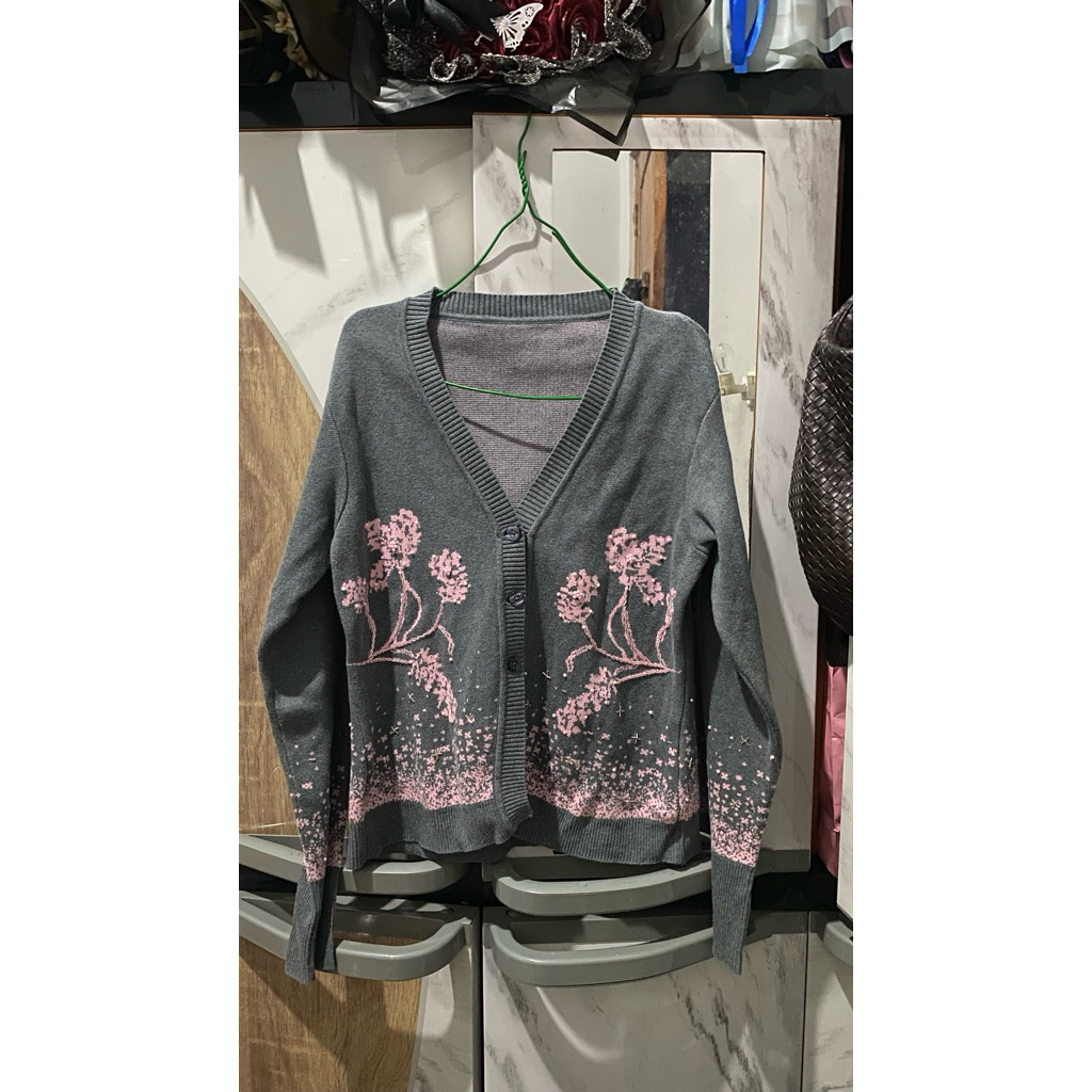 PRELOVED CLAUDE MARVIN