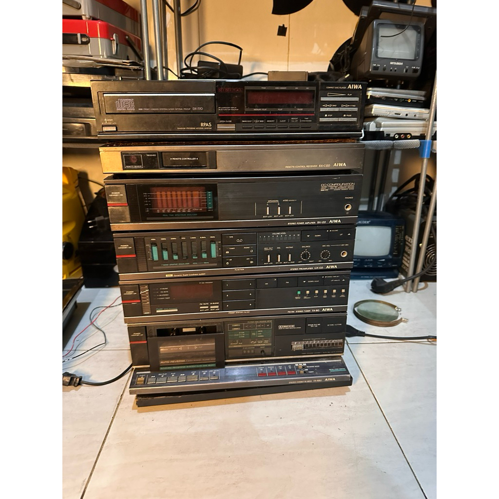 VINTAGE AIWA MINI HIFI FX-R80 JAPAN TAPE RADIO AMPLIFIER PREAMFLIER CD REMOT KONDISI BAHAN PERLU SER