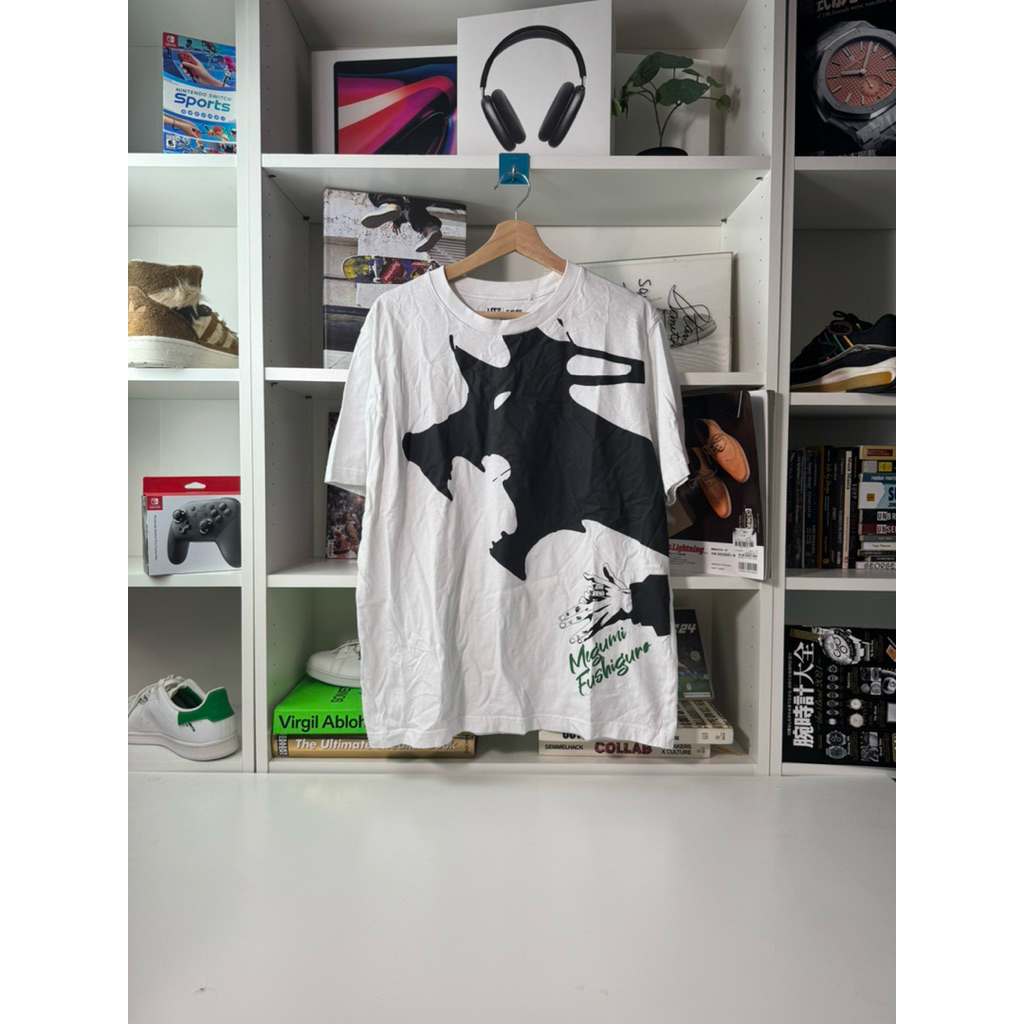 Kaos uniqlo ut jujutsu kaisen white jjk