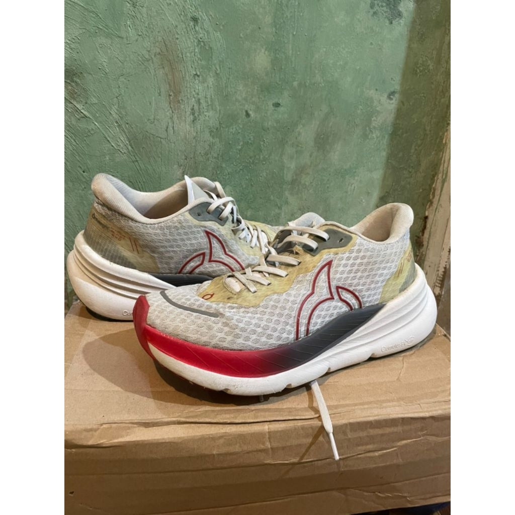 Sepatu running Ortus ORI bekas size 43