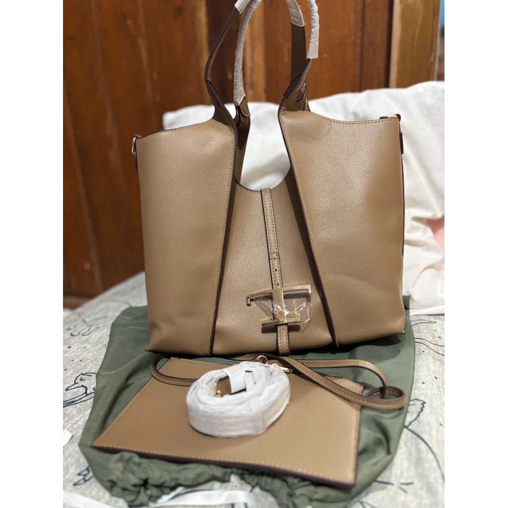 TODS T Timeless Tote Bag in Khaki Leather