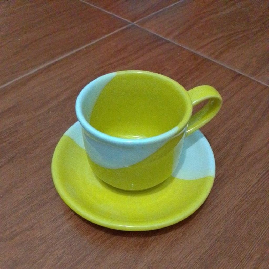 cangkir+ lepek keramik RIJEK.