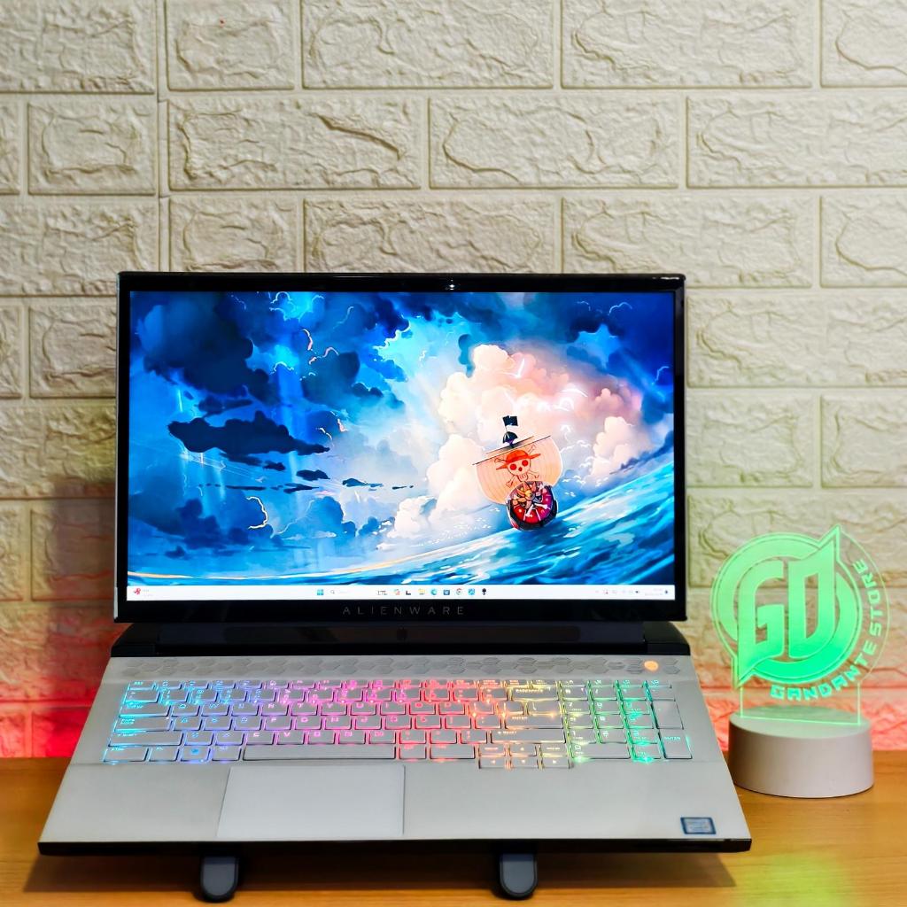 DELL ALIENWARE M17 R2 i7 Gen 9 RTX 2070 8 GB 17.3" 144 HZ IPS || NOT LEGION 7 ROG G713 G17 G614 G81