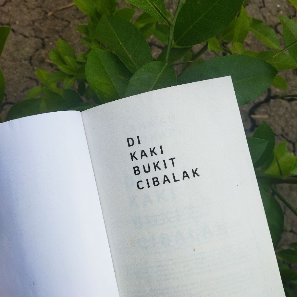 Di Kaki Bukit Cibalak