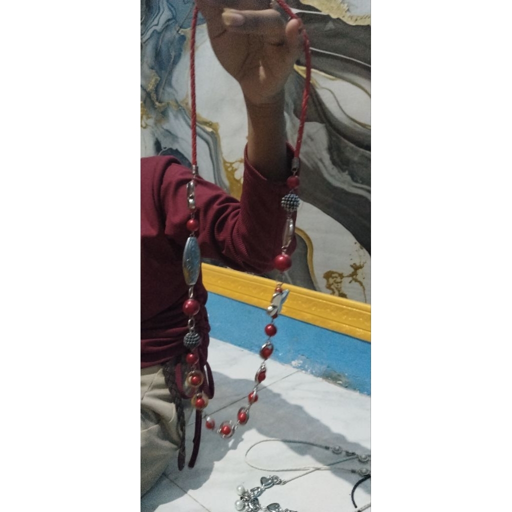 kalung mutiara merah delima