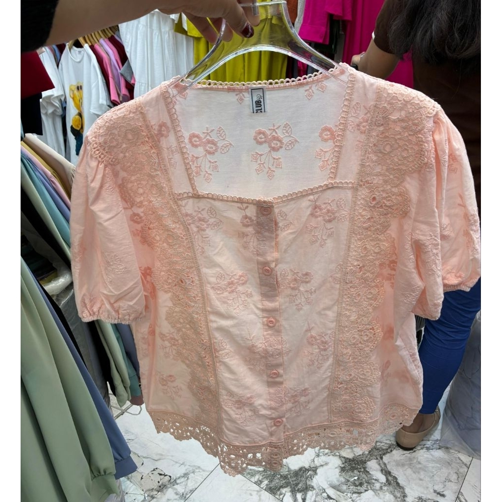 Atasan blouse tangan pendek bordir brukat kancing wanita top club bangkok bkk