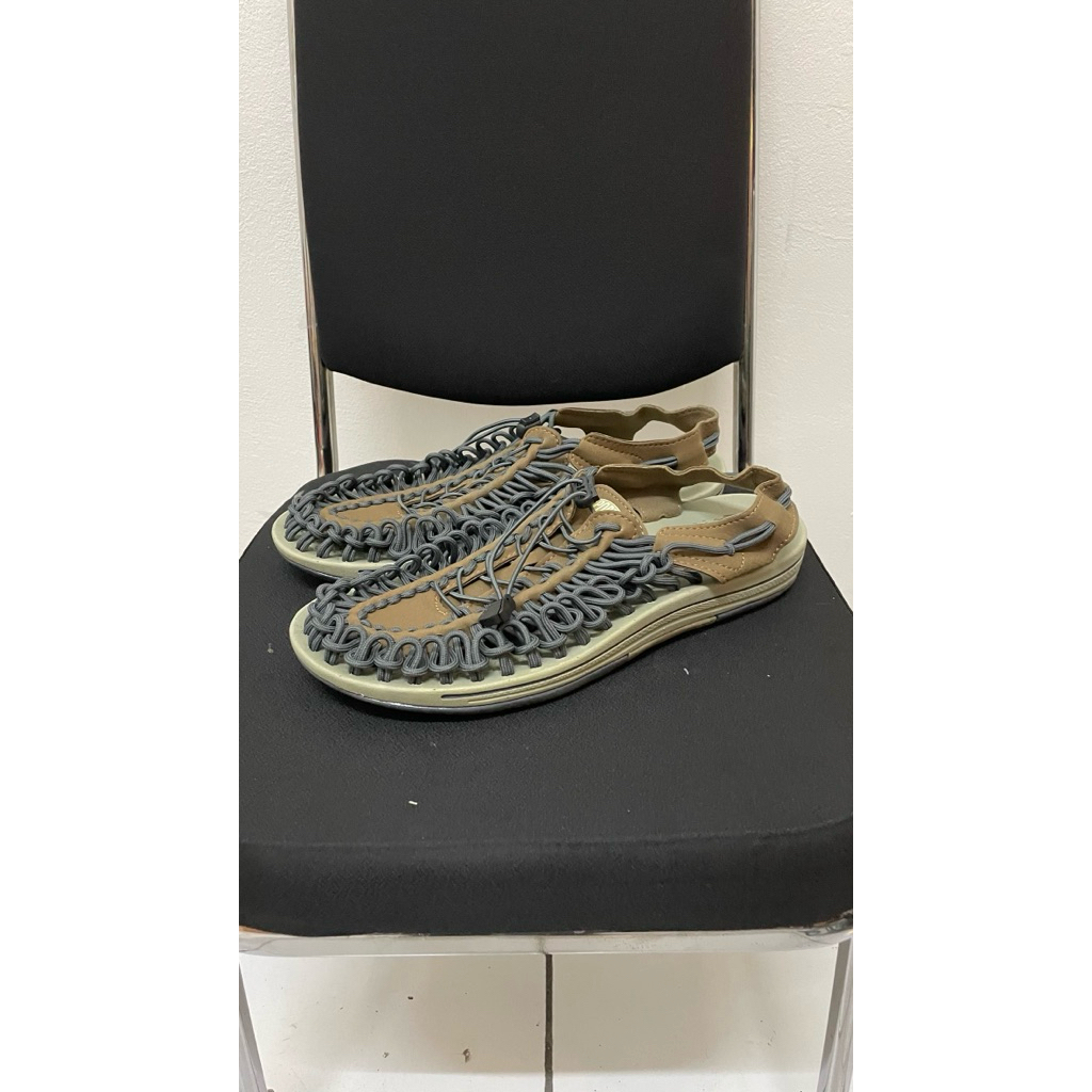 Portee Goods - Loom Sandal - Olive