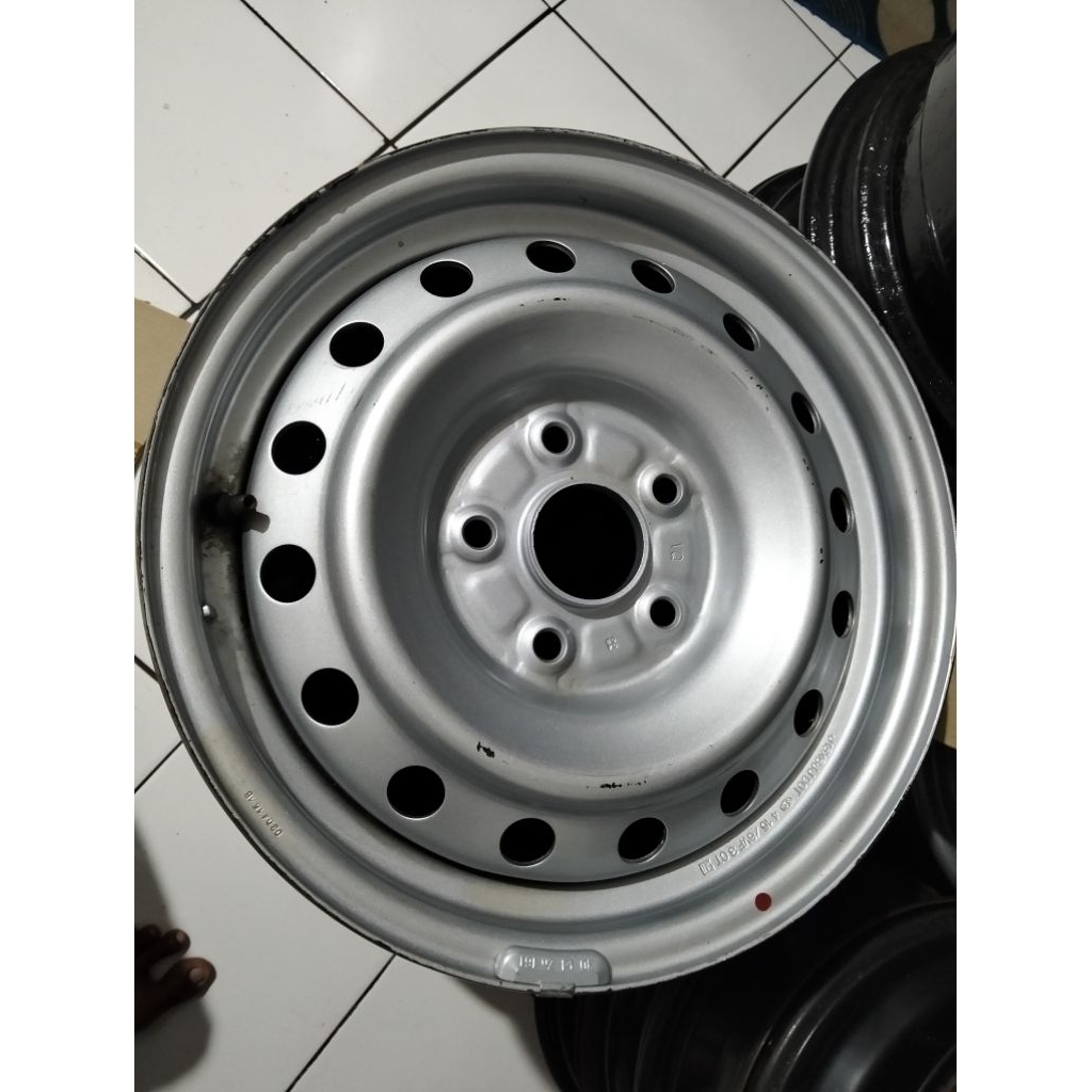 velg kaleng hilux ring 15 pcd 5x114 original mulus