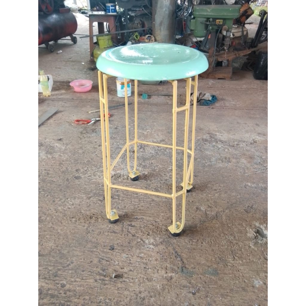 Bangku bulat besi padat  kuat