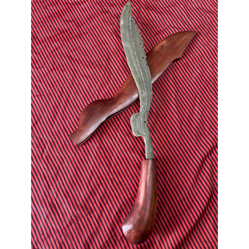 kujang jarut besar meteorid