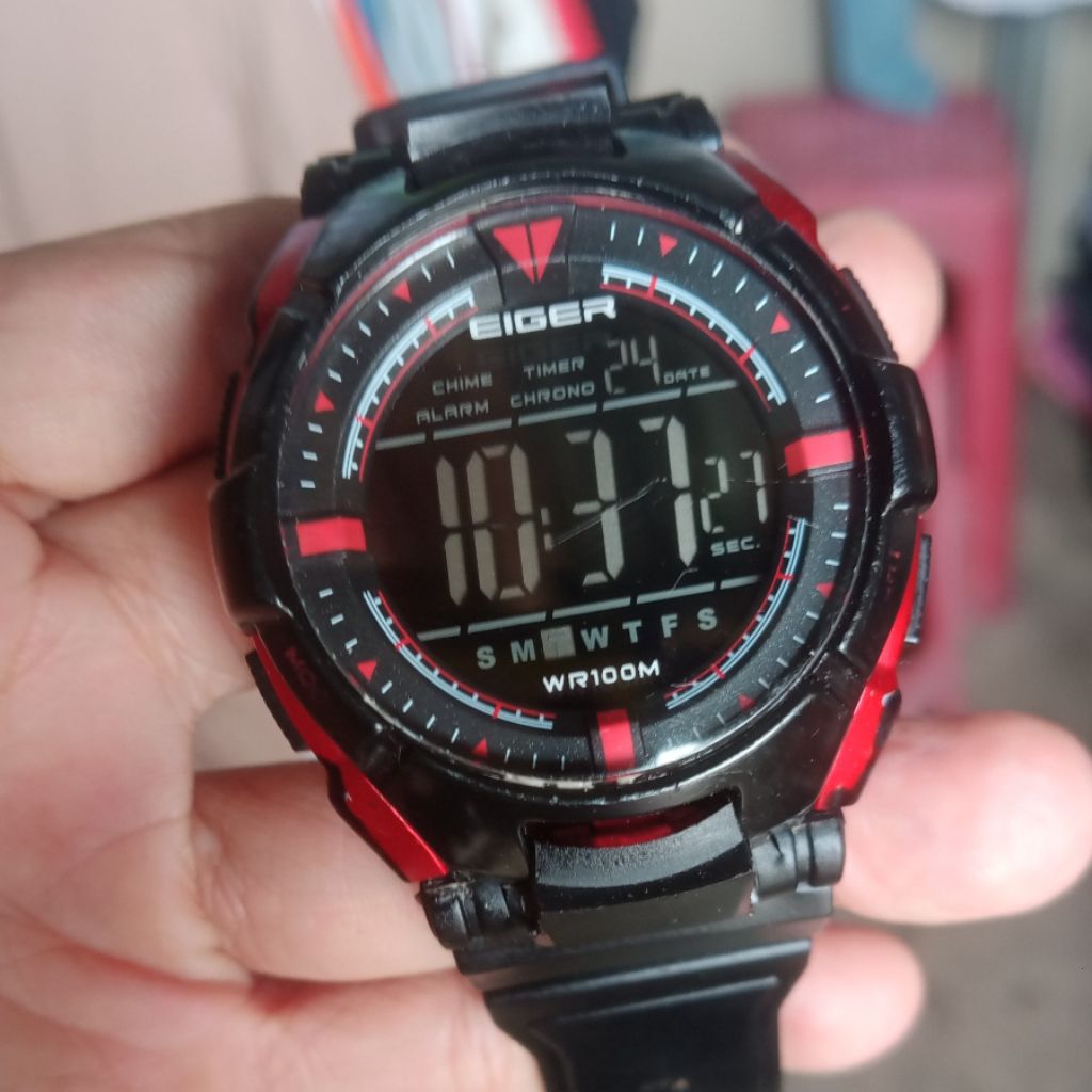 Jam Tangan EIGER REVENTADOR Preloved