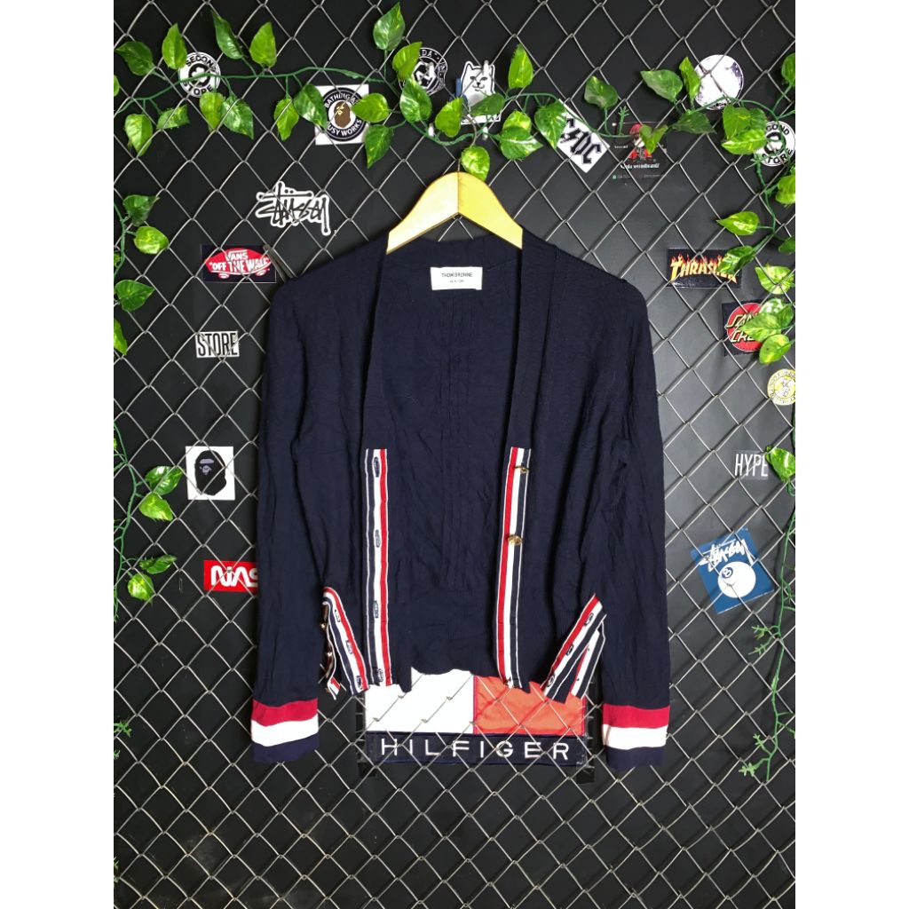 Cardigan Thom browne Wanita Cantik