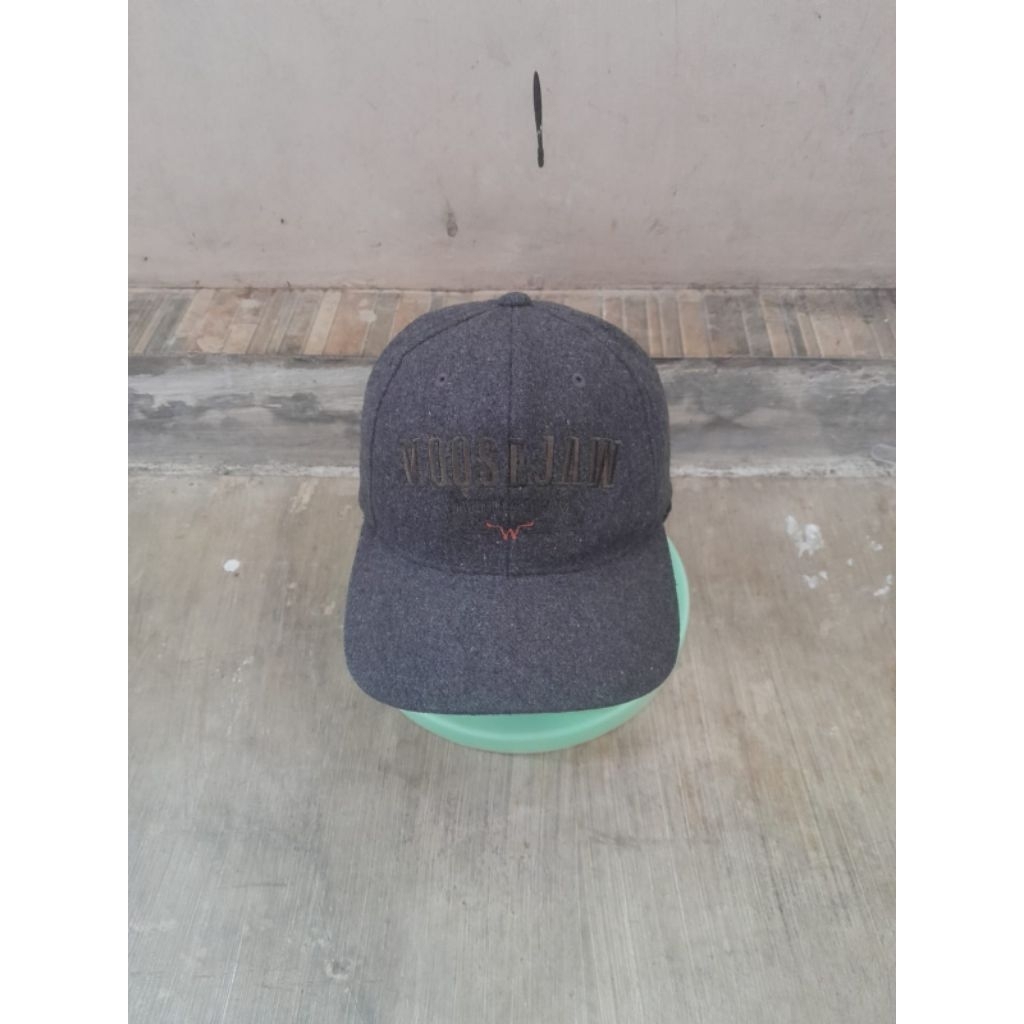TOPI YUPOONG WOOL TEBAL VINTAGE