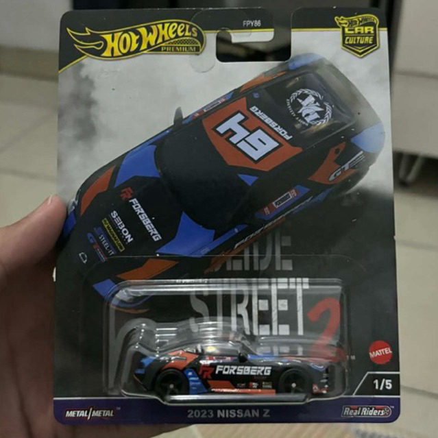 Hotwheels Nissan Z Slide Street 2 Premium