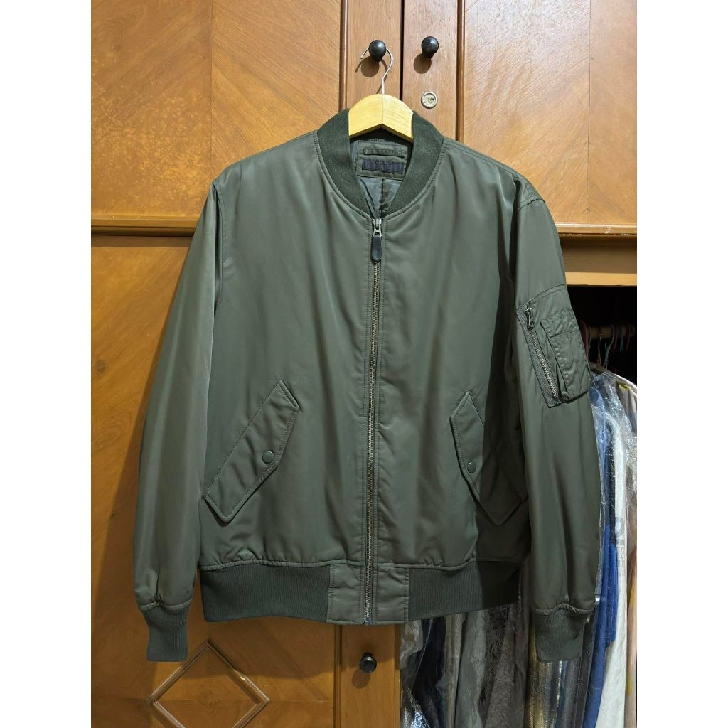 UNIQLO Blouson MA-1.