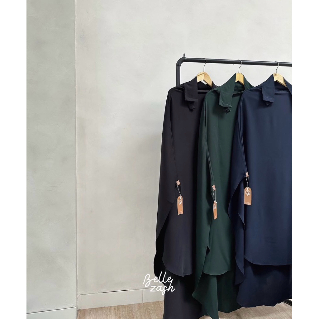 Preloved FK Instan Kancing Black Bellezash