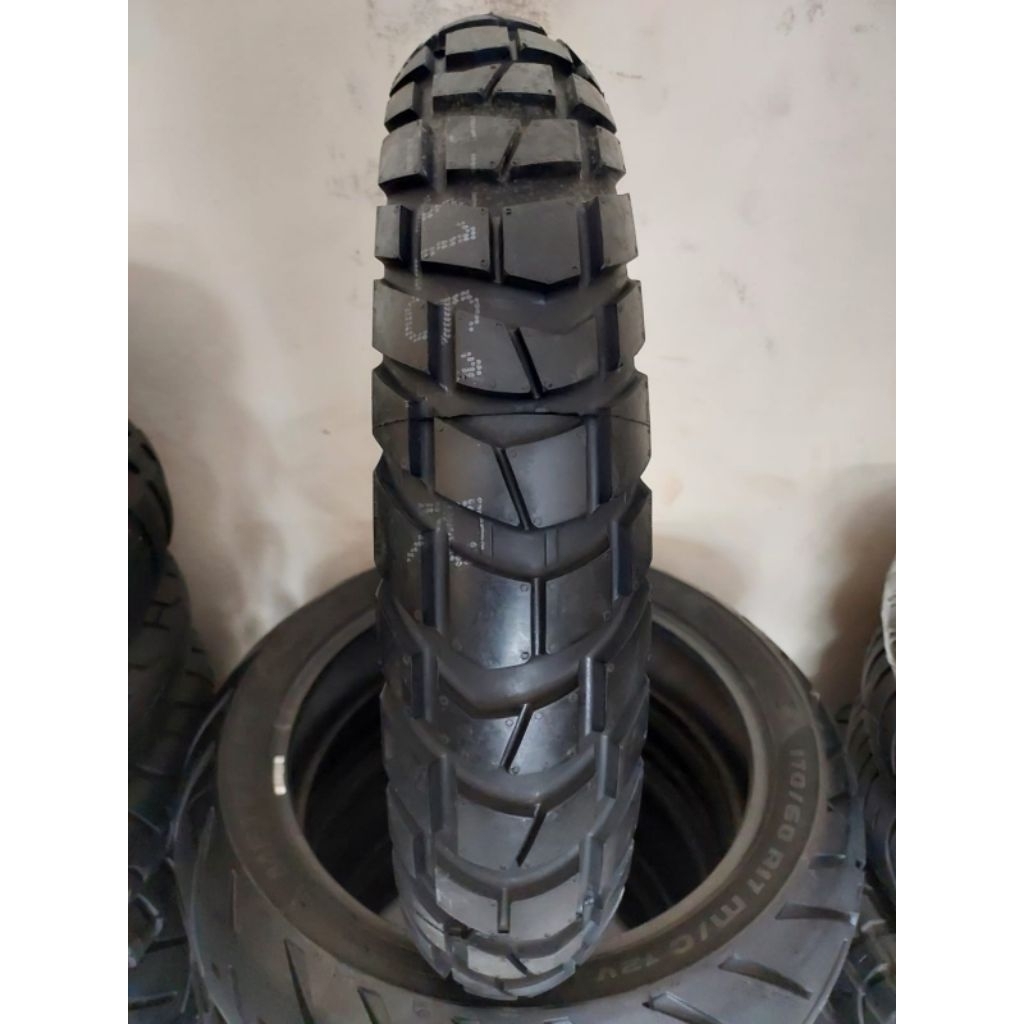 metzeler karoo 3. 120/70-19 nos