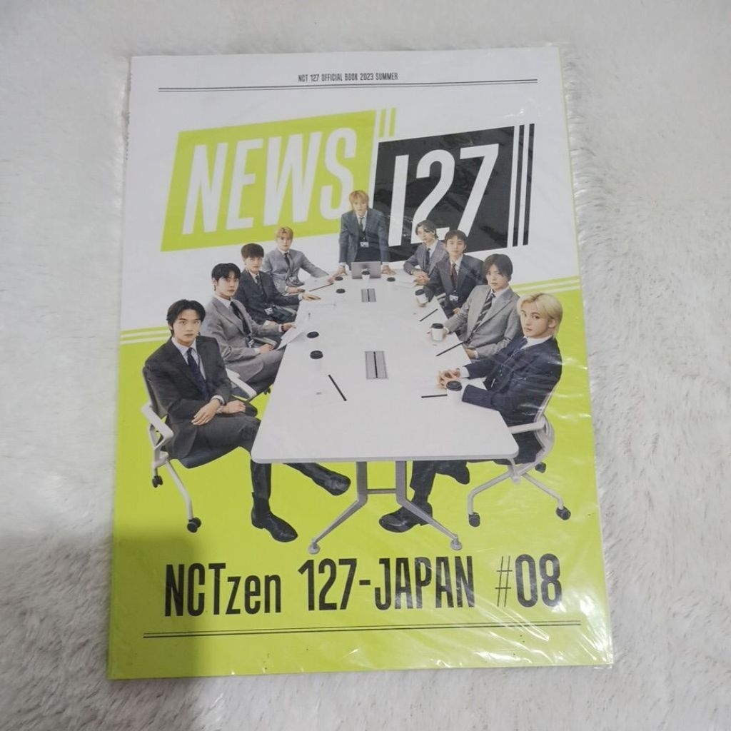 Majalah NCT 127 Fanclub Japan VOL 8