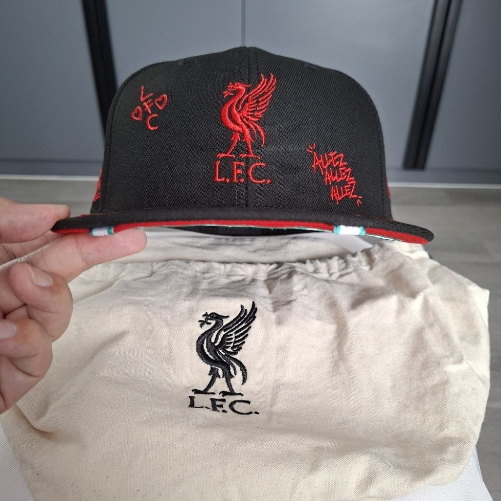 Liverpool FC (Topi + Tas) x New Era 59FIFTY 7 1/4 NEW