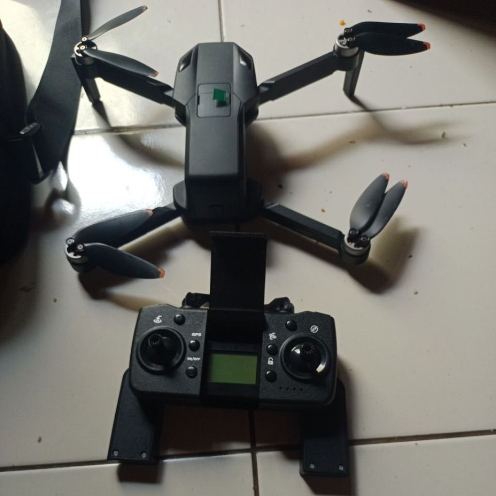 Drone YLRC bekas normal siap pakek