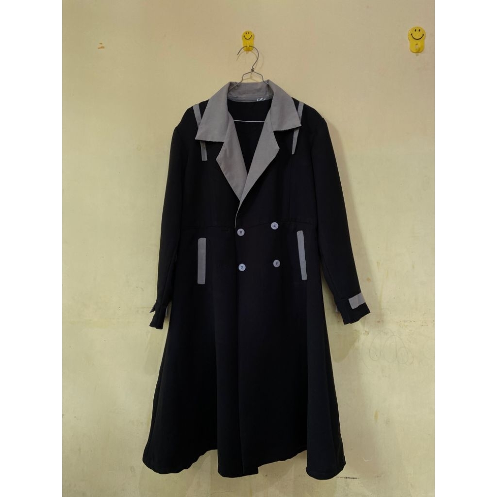 Preloved Long Coat hitam made by custom