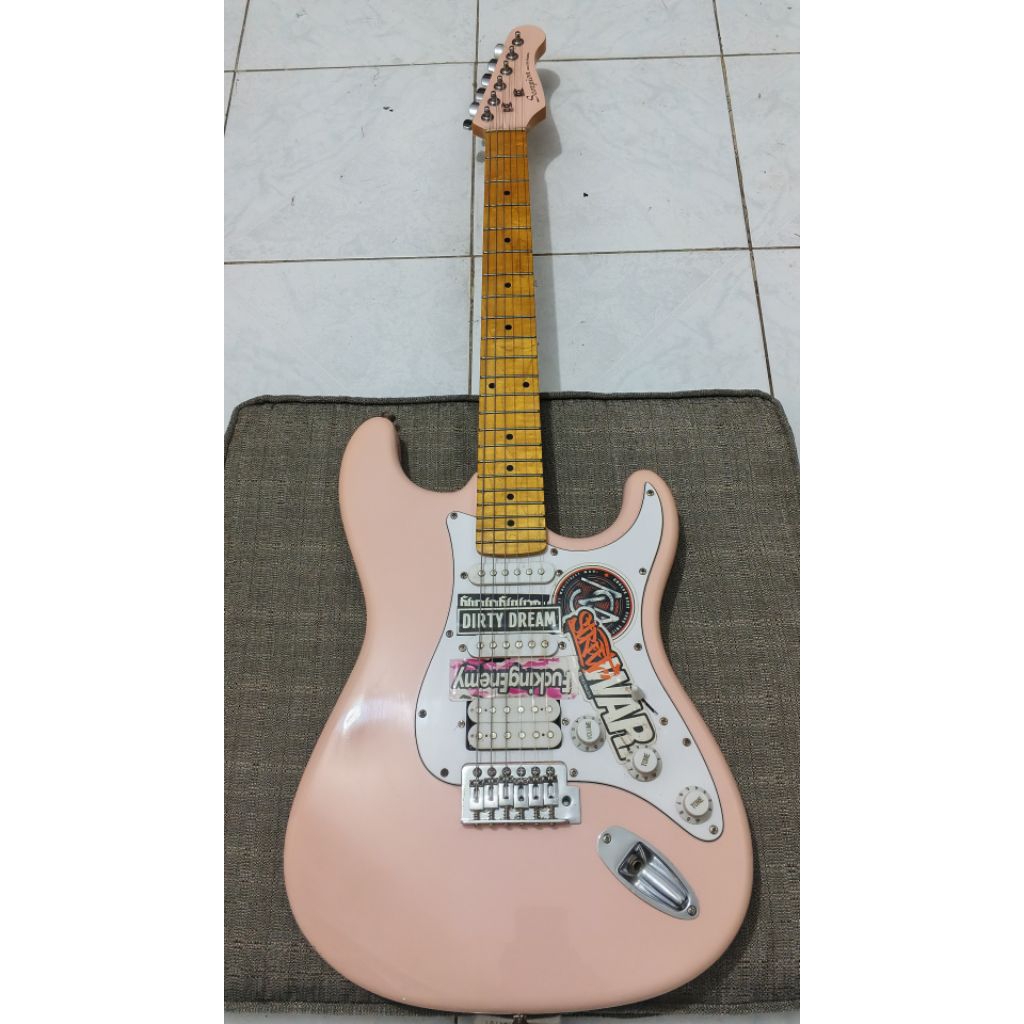 Scorpion stratocaster HSS