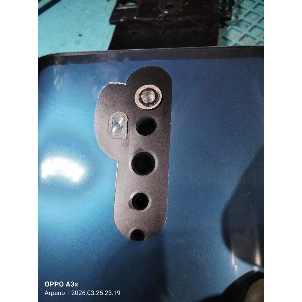 kaca lensa flash Oppo Reno 2f.