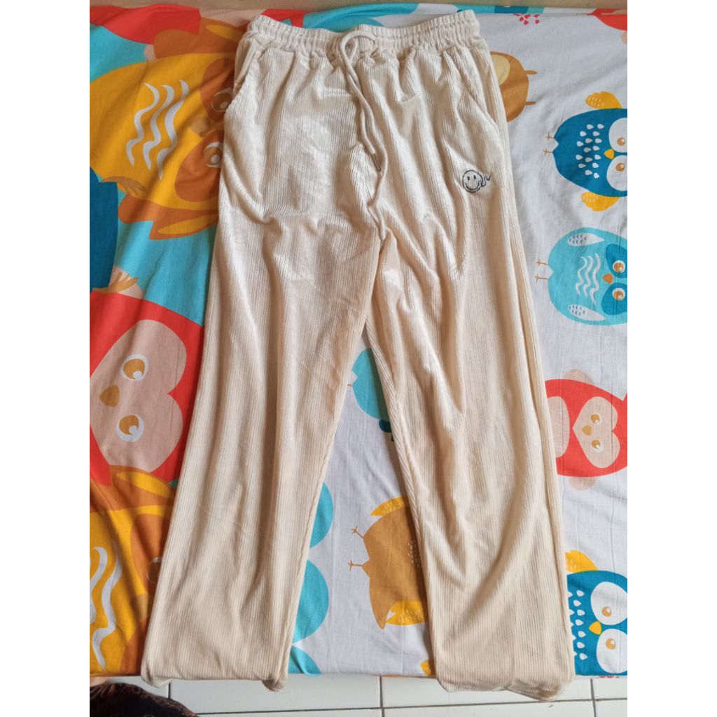 preloved celana wanita corduroy uniqlo