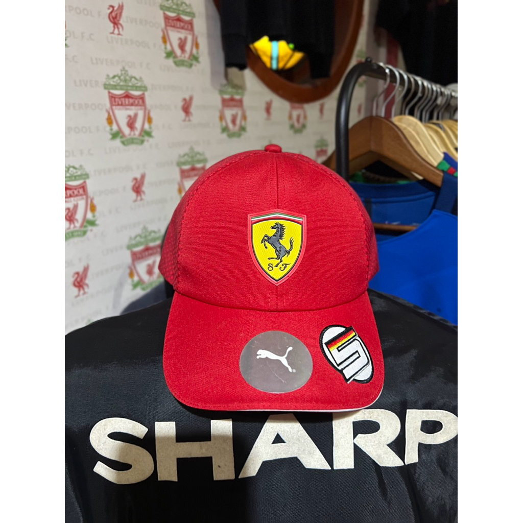 Topi F1 Sebastian Vettel Scuderia Ferrari 2019 puma