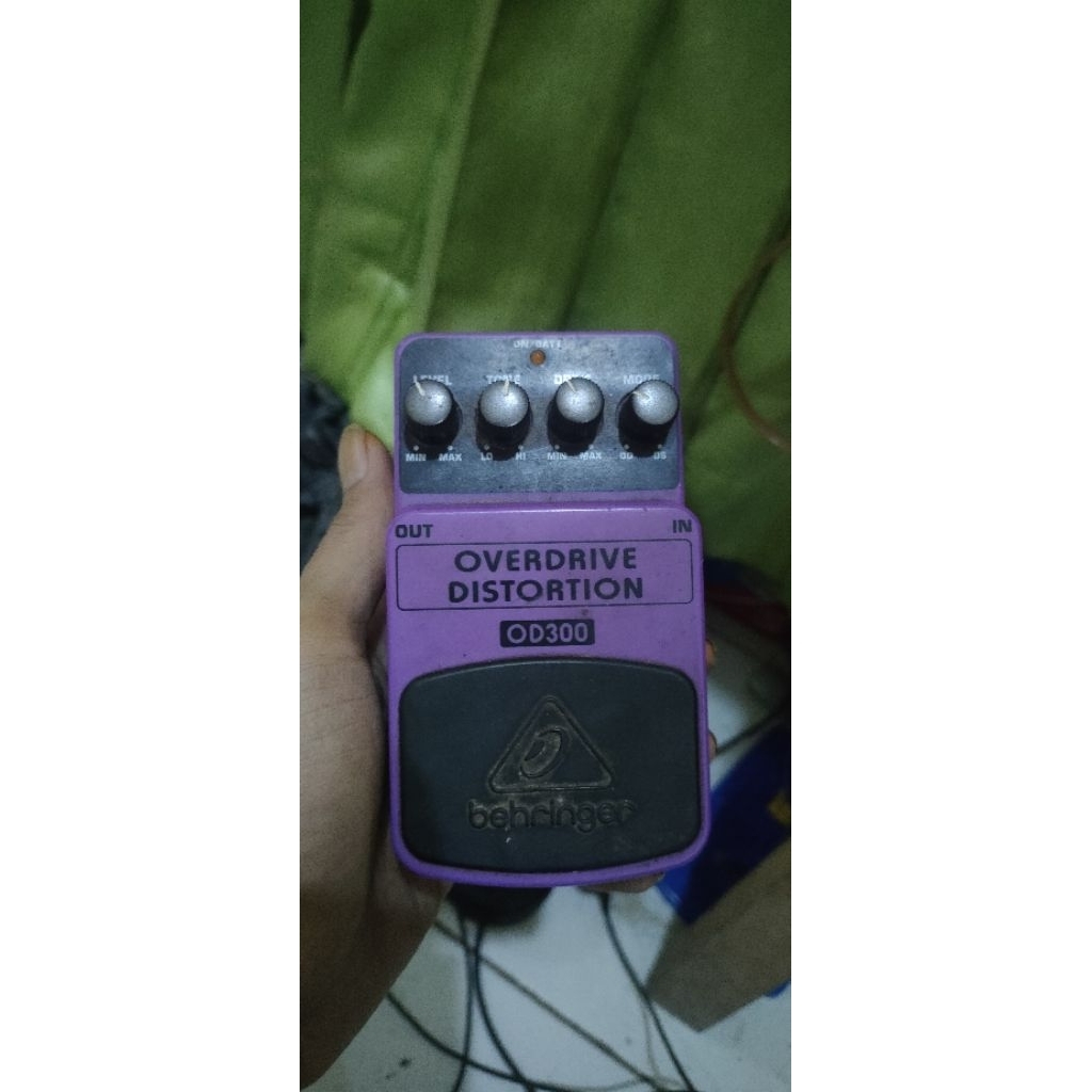 efek gitar behringer overdrive/distorsi