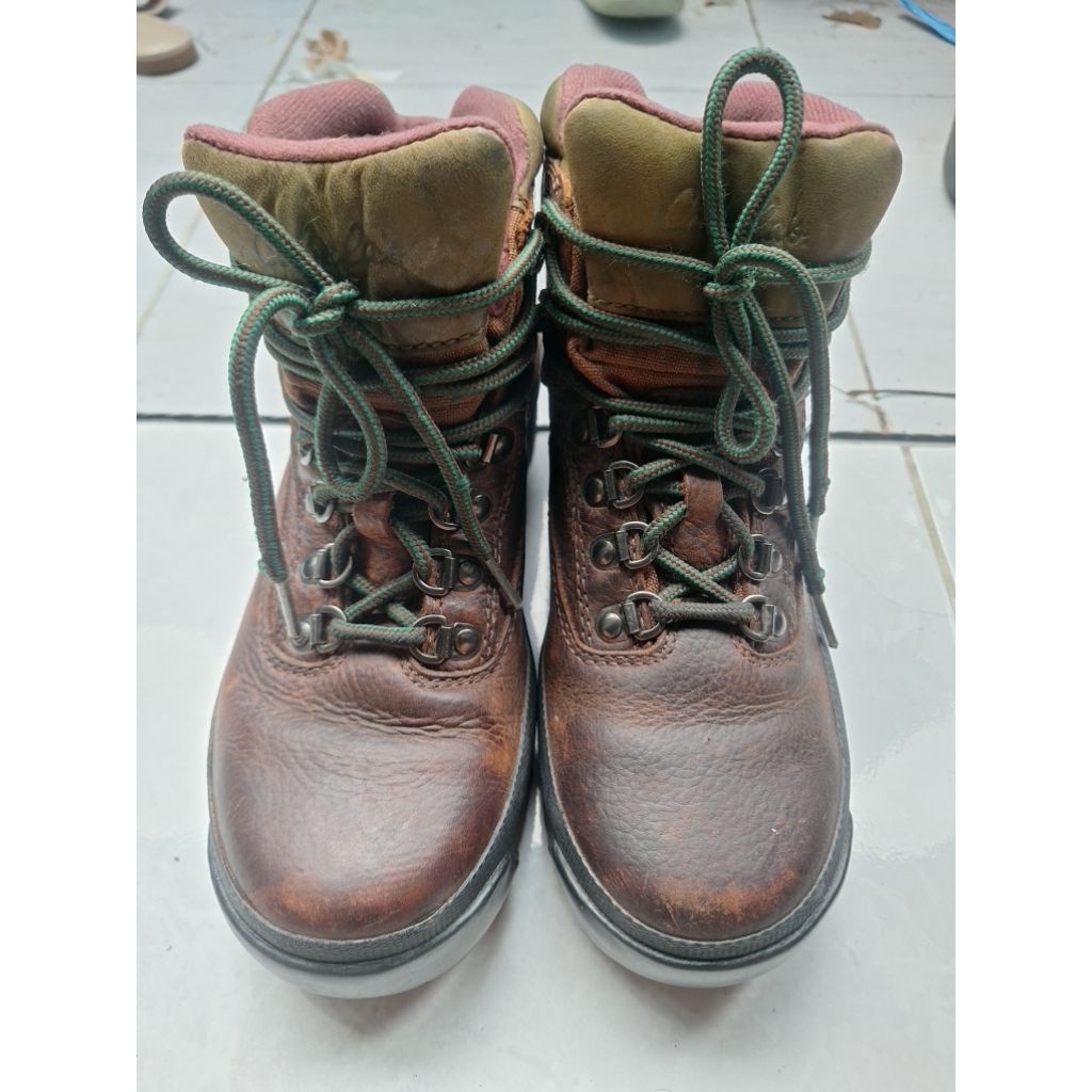 sepatu bekas cabelas kulit size 39