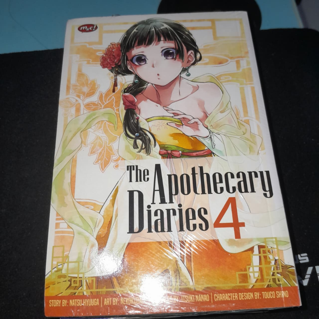 Komik The Apothecary Diaries 4