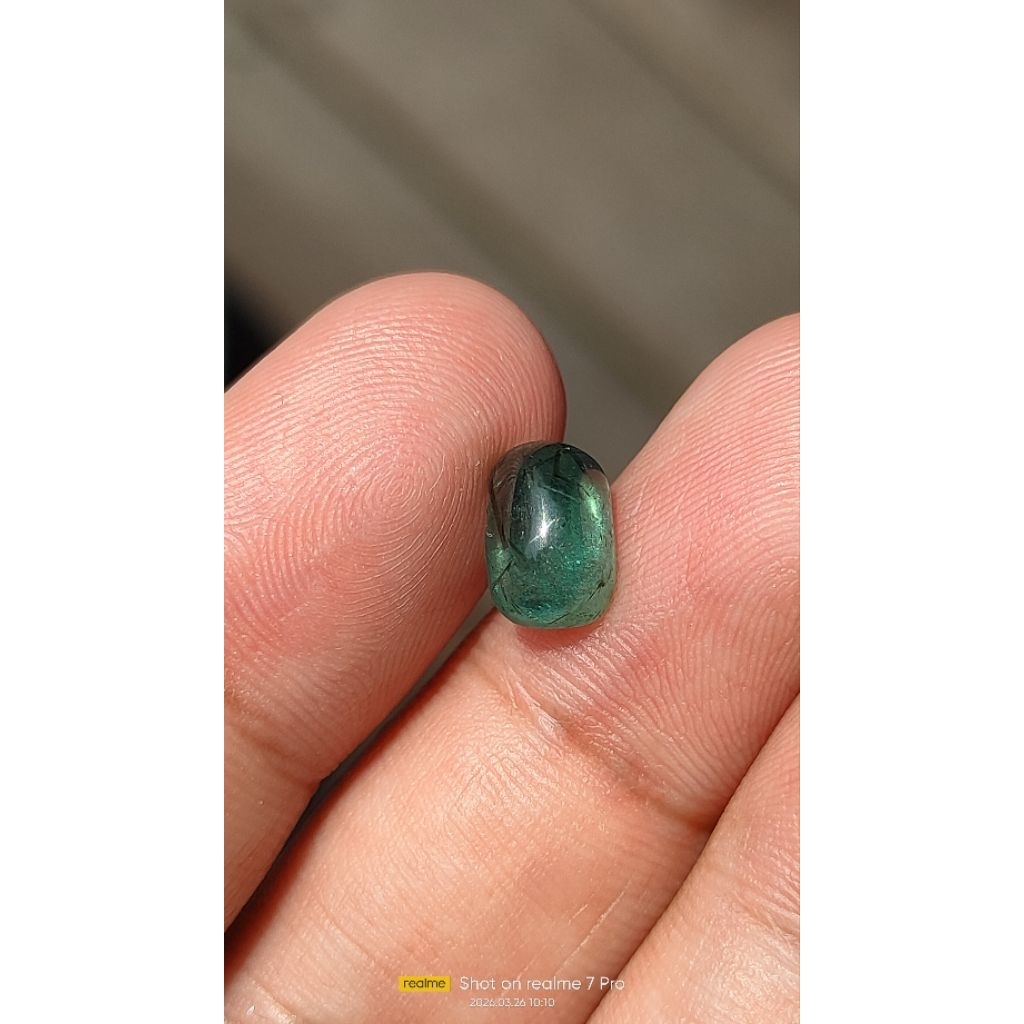 Natural batu jambrut 2.05cts