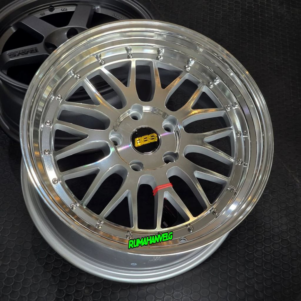 velg bbs lm flow forming r18 lebar 9 pcd 5x114 et 25 velg mobil ring 18 pnp velg mobil Innova reborn